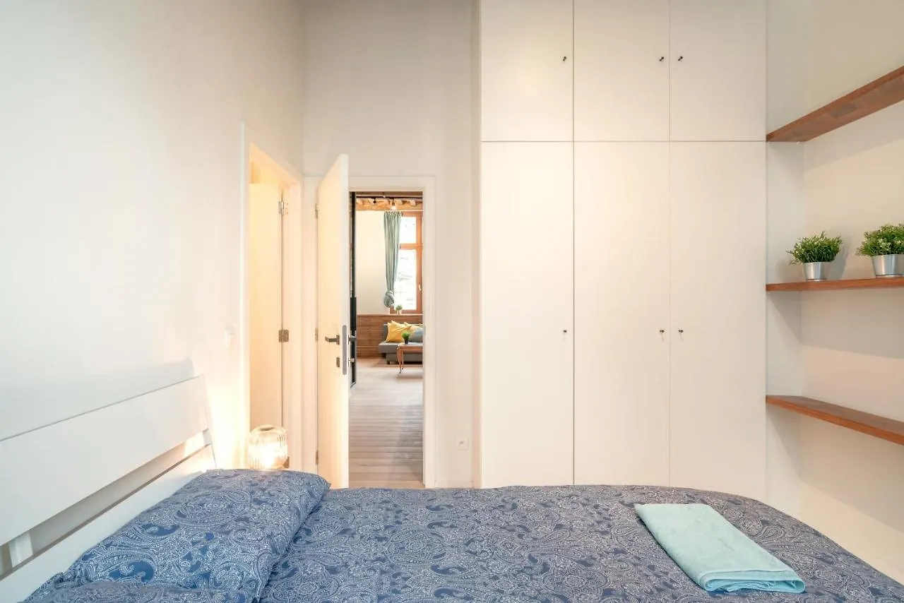 The Hendrik Square Apartments Антверпен